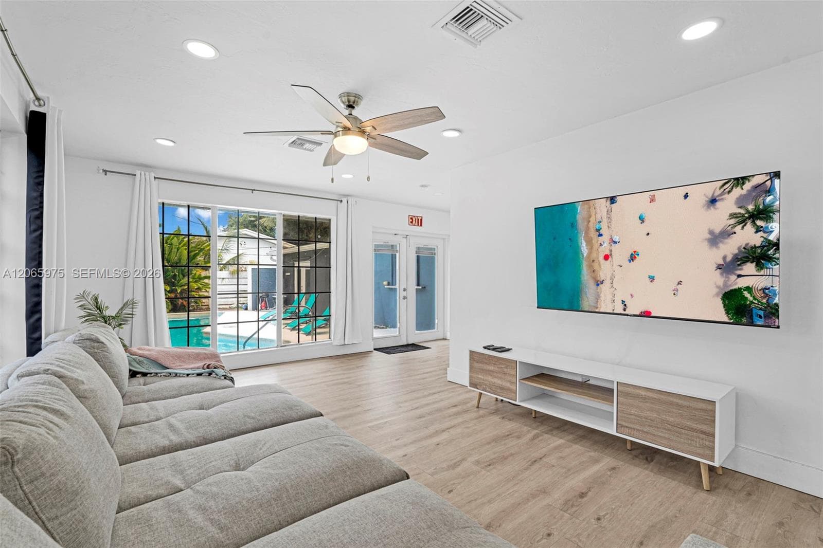 407 S 56th Ter, Hollywood, FL 33023 — zdjęcie 4