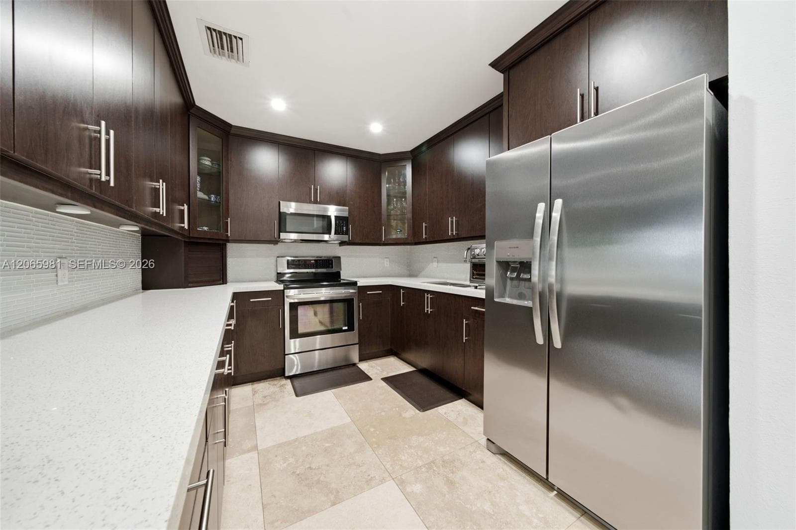 6414 SW 7th St, Pembroke Pines, FL 33023 — zdjęcie 2