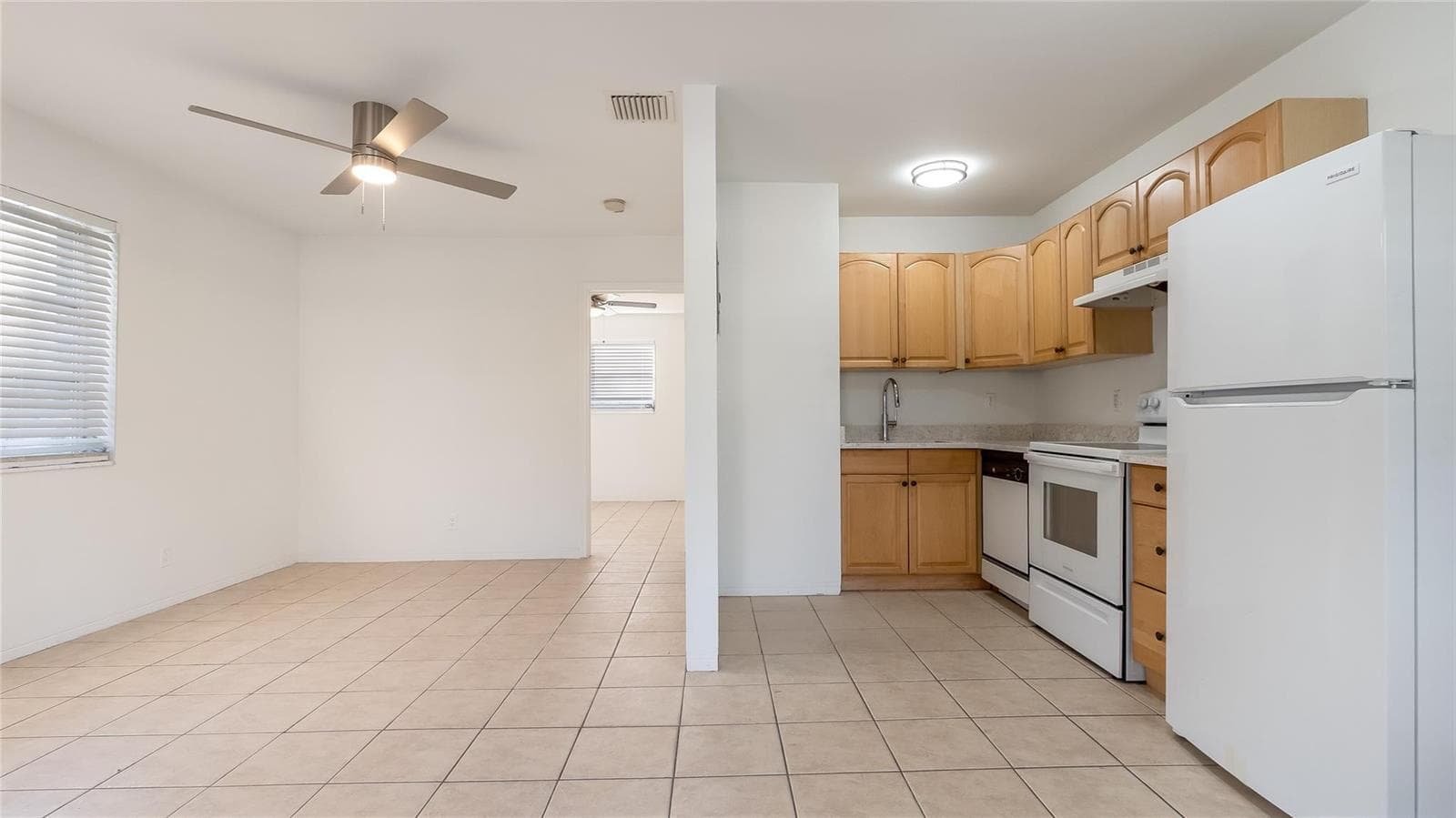 709 SE 15TH Street # 1, Fort Lauderdale, FL 33316 — zdjęcie 3