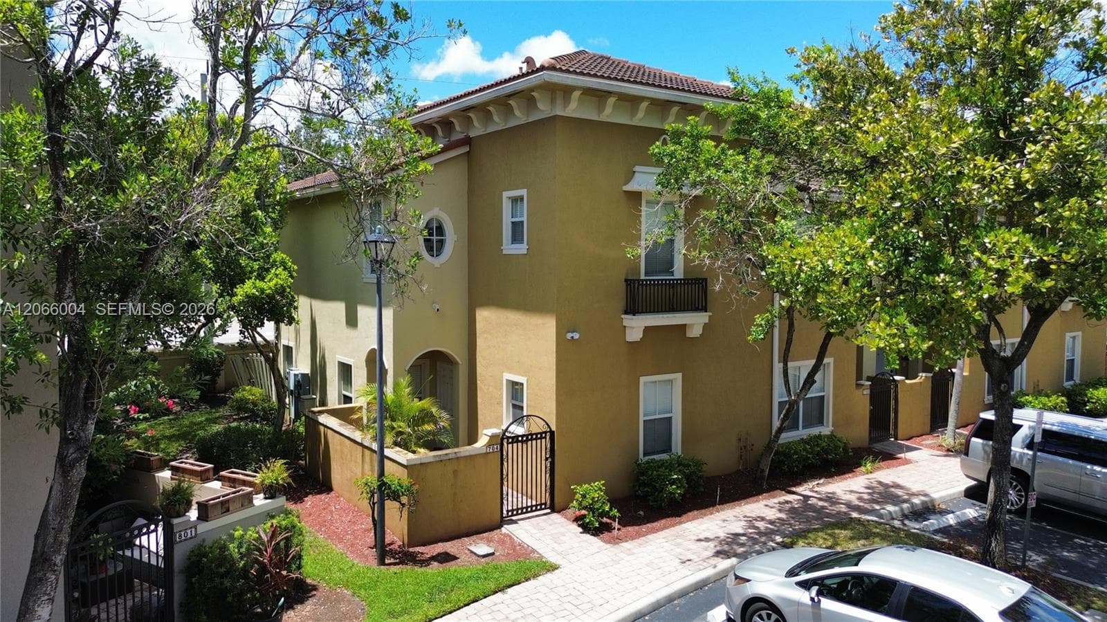 2851 W Prospect Rd # 704, Tamarac, FL 33309 — zdjęcie 2