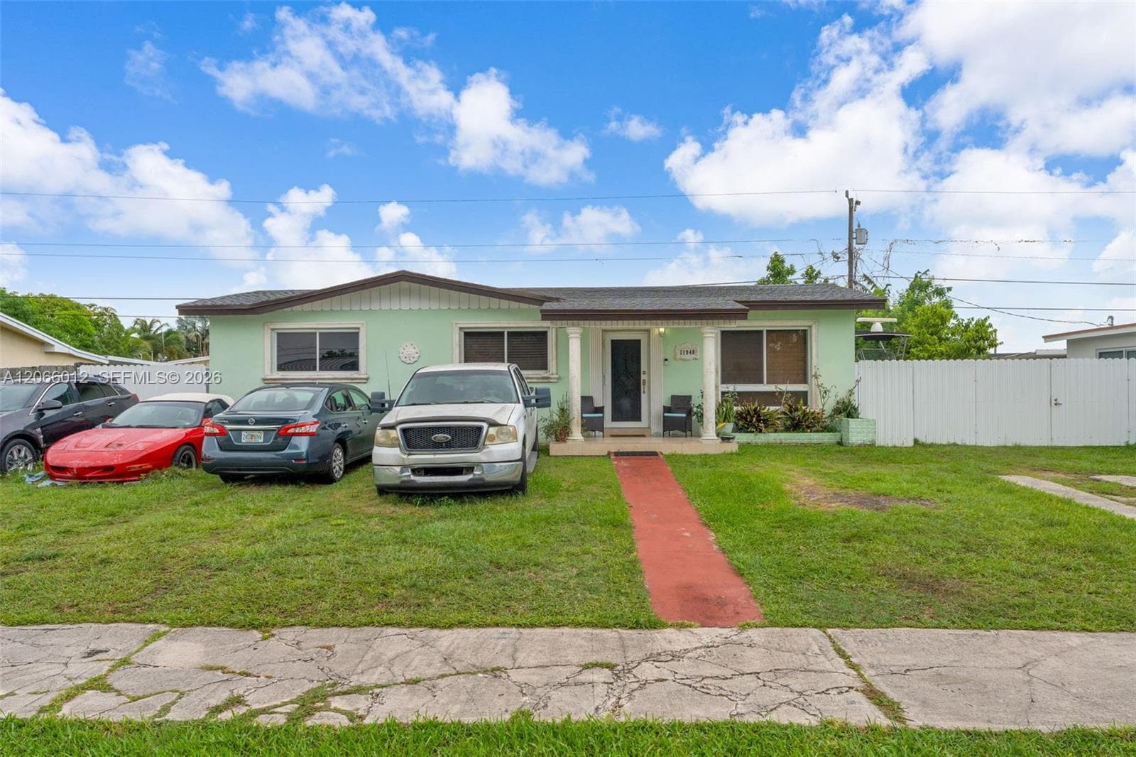 11940 SW 186th St, Miami, FL 33177
