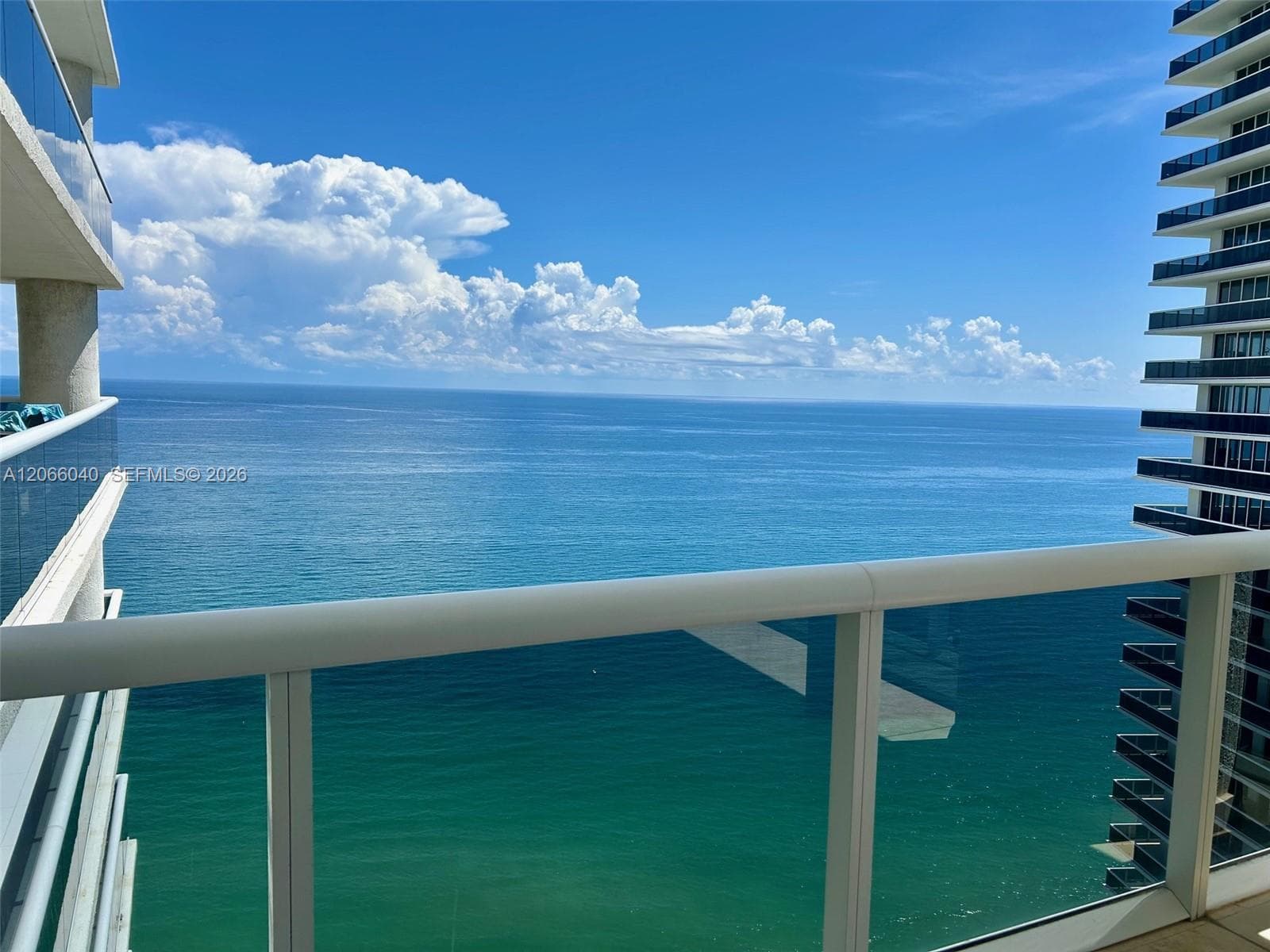 1800 S Ocean Dr # 4005, Hallandale Beach, FL 33009
