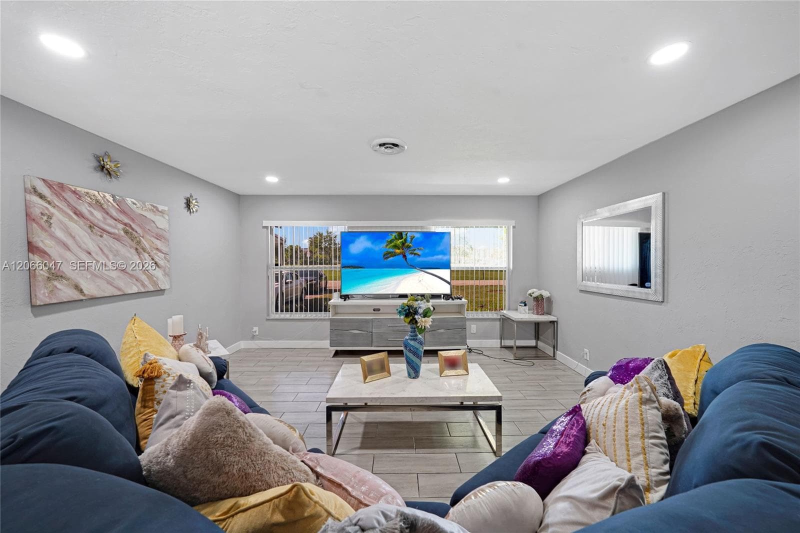 912 NE 9th Ct, Pompano Beach, FL 33060 — zdjęcie 2