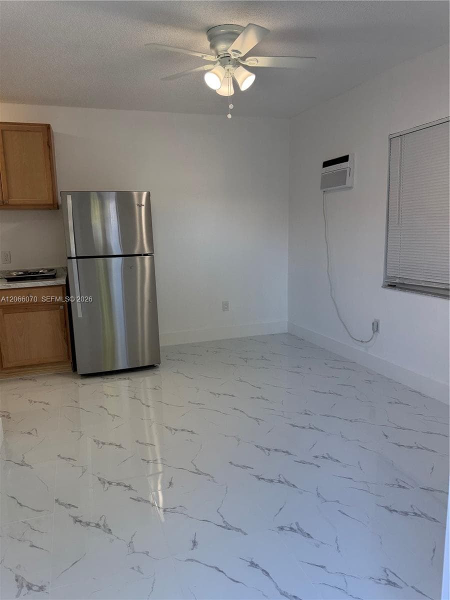 1765 SW 21st St # 2, Miami, FL 33145 — zdjęcie 4