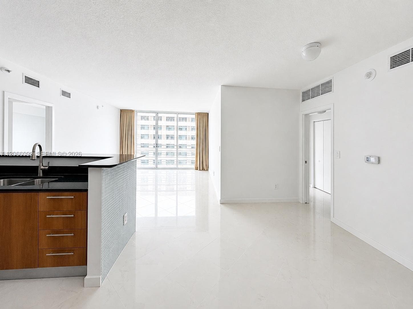 335 S Biscayne Blvd # 3408, Miami, FL 33131 — zdjęcie 4