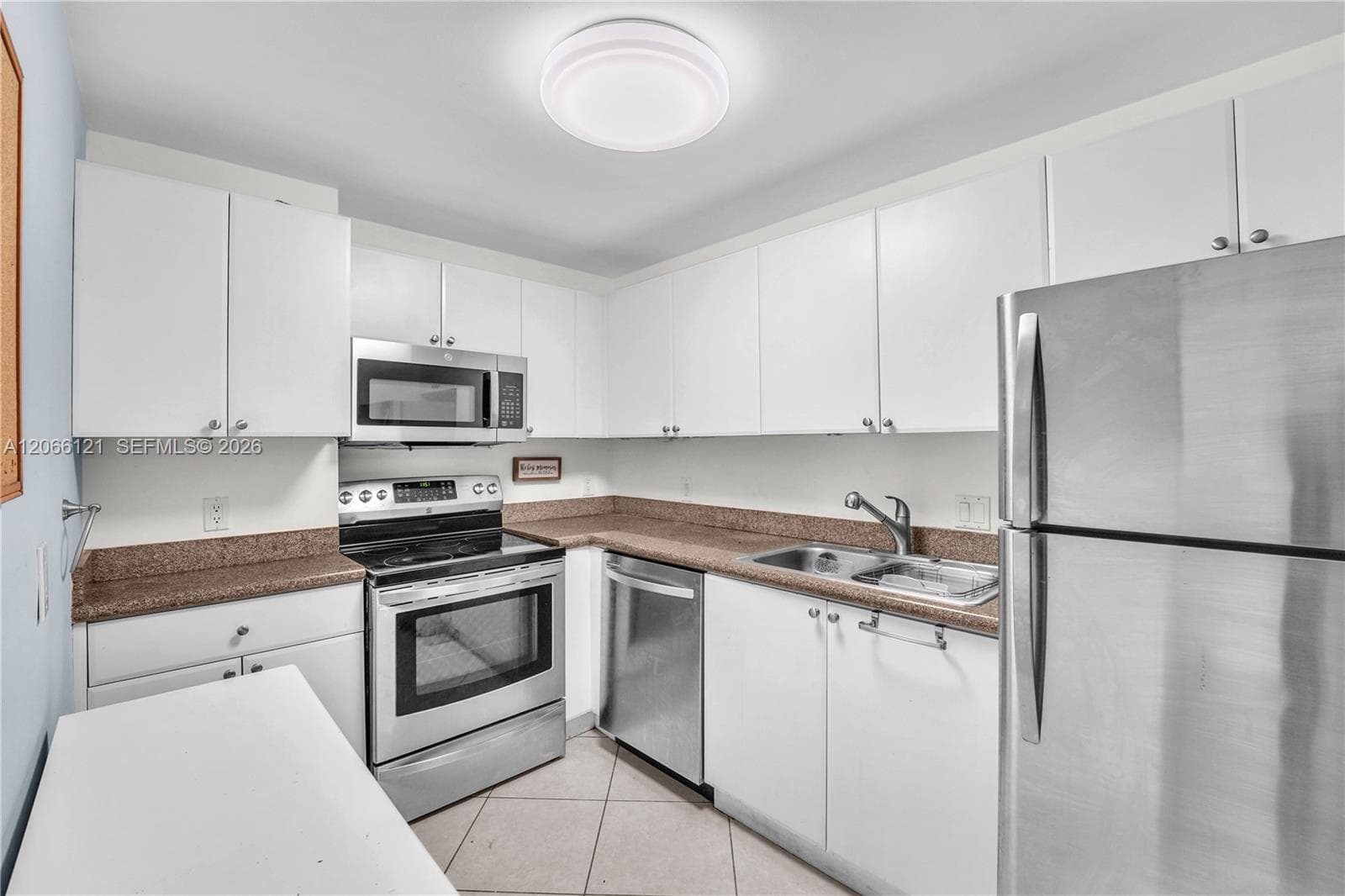 2280 SW 32nd Ave # 403, Miami, FL 33145 — zdjęcie 5