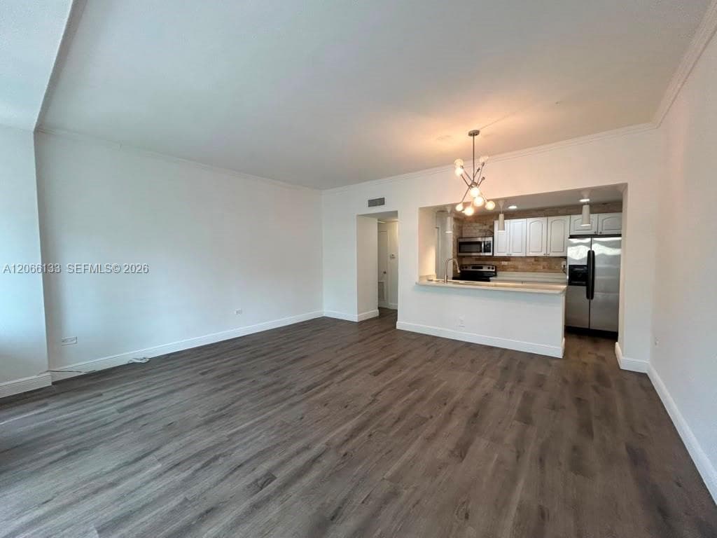 7545 E Treasure Dr # 1B, North Bay Village, FL 33141 — zdjęcie 4