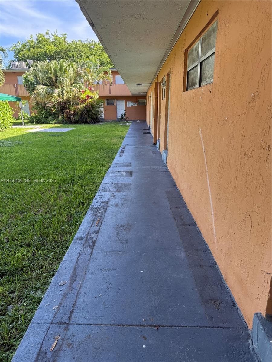 9760 SW 184th St # 3C, Cutler Bay, FL 33157 — zdjęcie 2