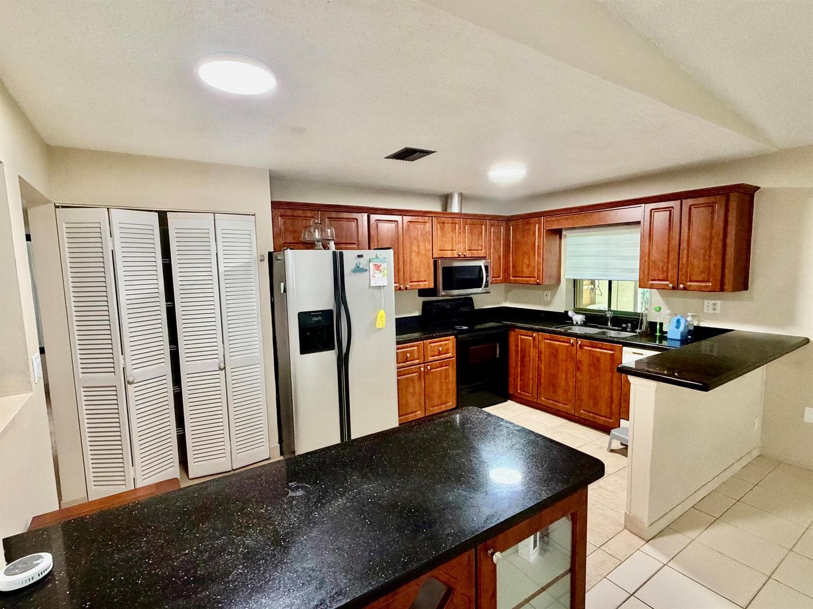 7714 SW 8TH Court, North Lauderdale, FL 33068 — zdjęcie 2