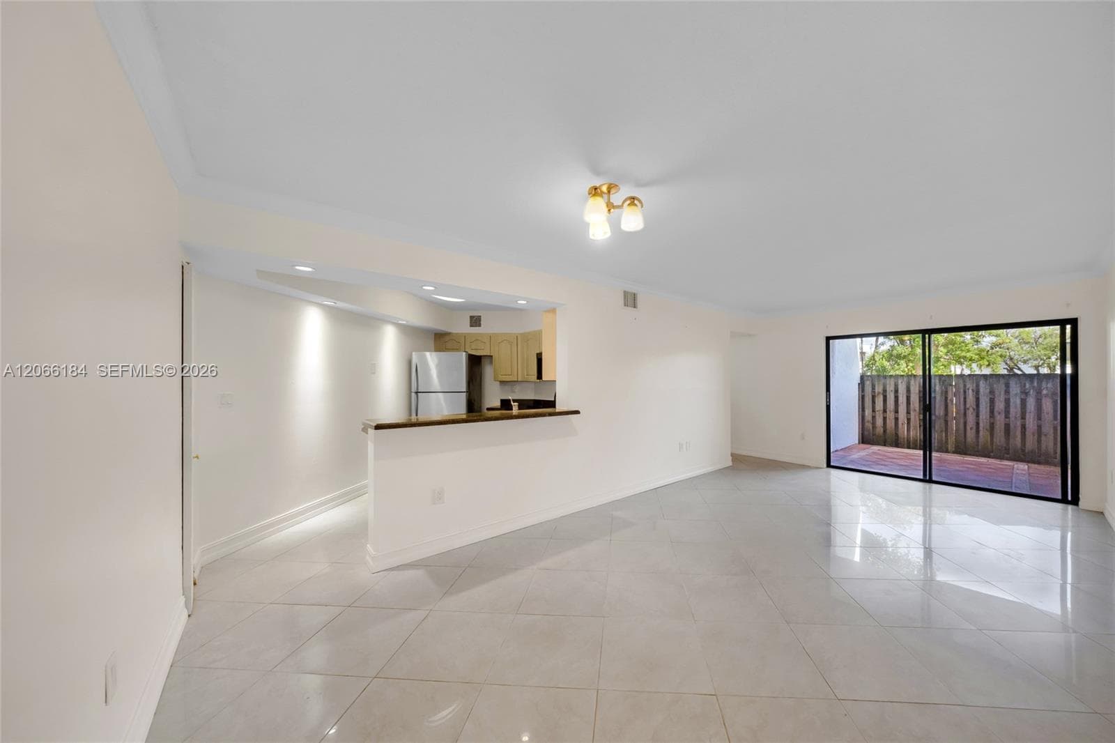 9405 Fontainebleau Blvd # 112, Miami, FL 33172 — zdjęcie 5