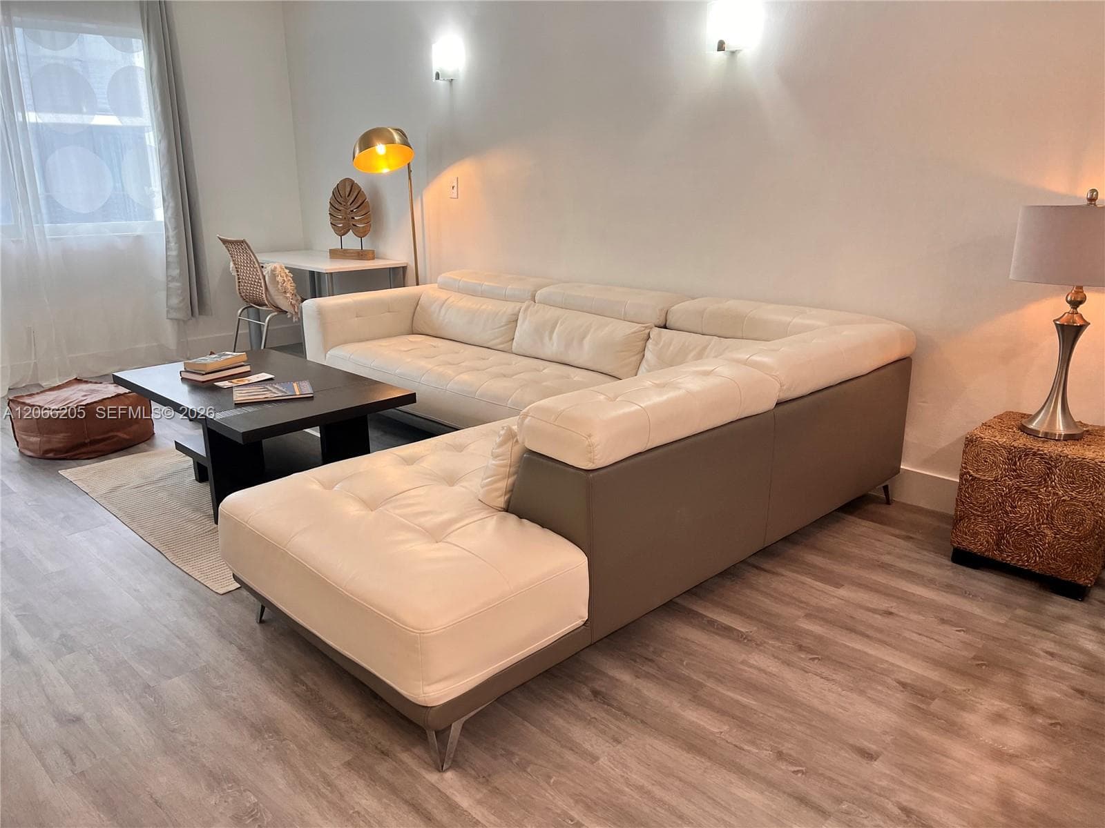 240 Galen Dr # 302, Key Biscayne, FL 33149