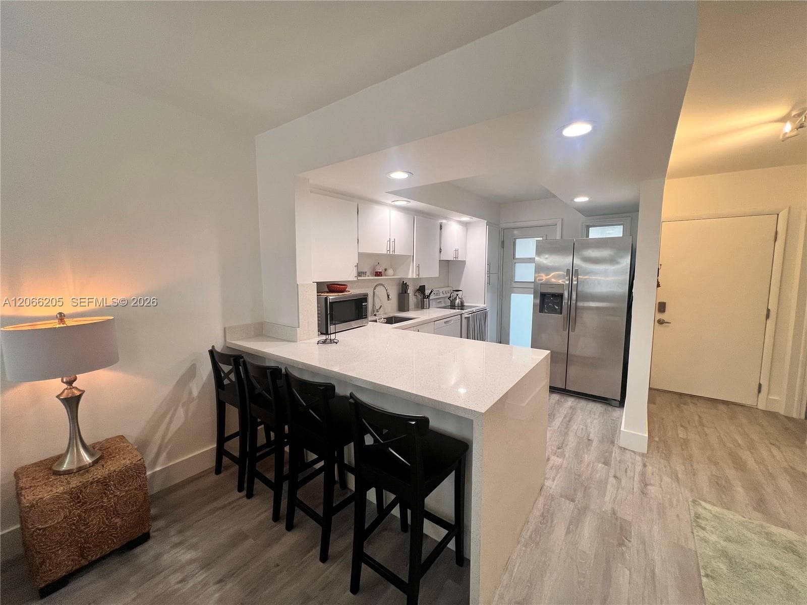 240 Galen Dr # 302, Key Biscayne, FL 33149 — zdjęcie 4