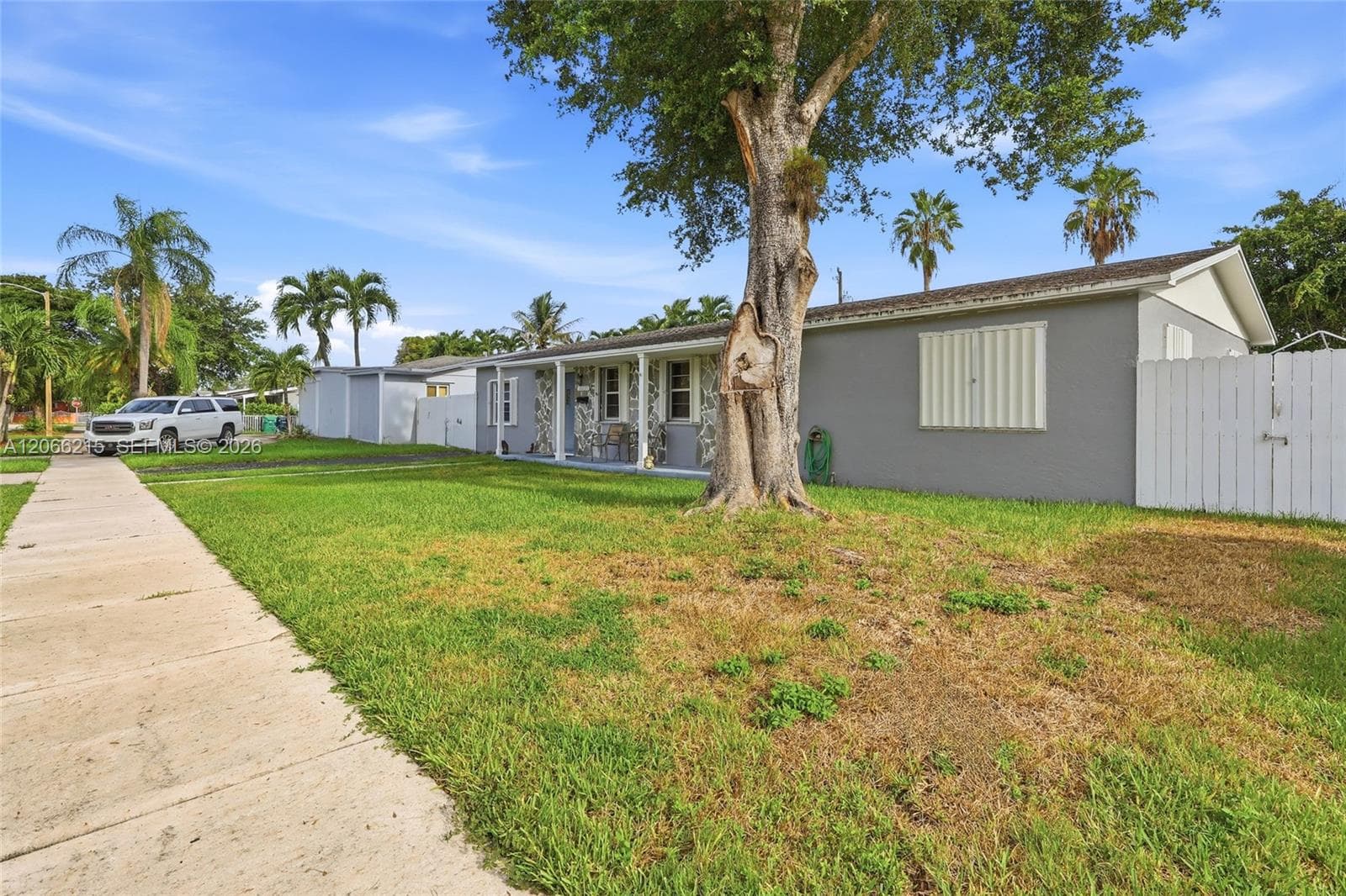 10235 Pan American Dr, Cutler Bay, FL 33189 — zdjęcie 3