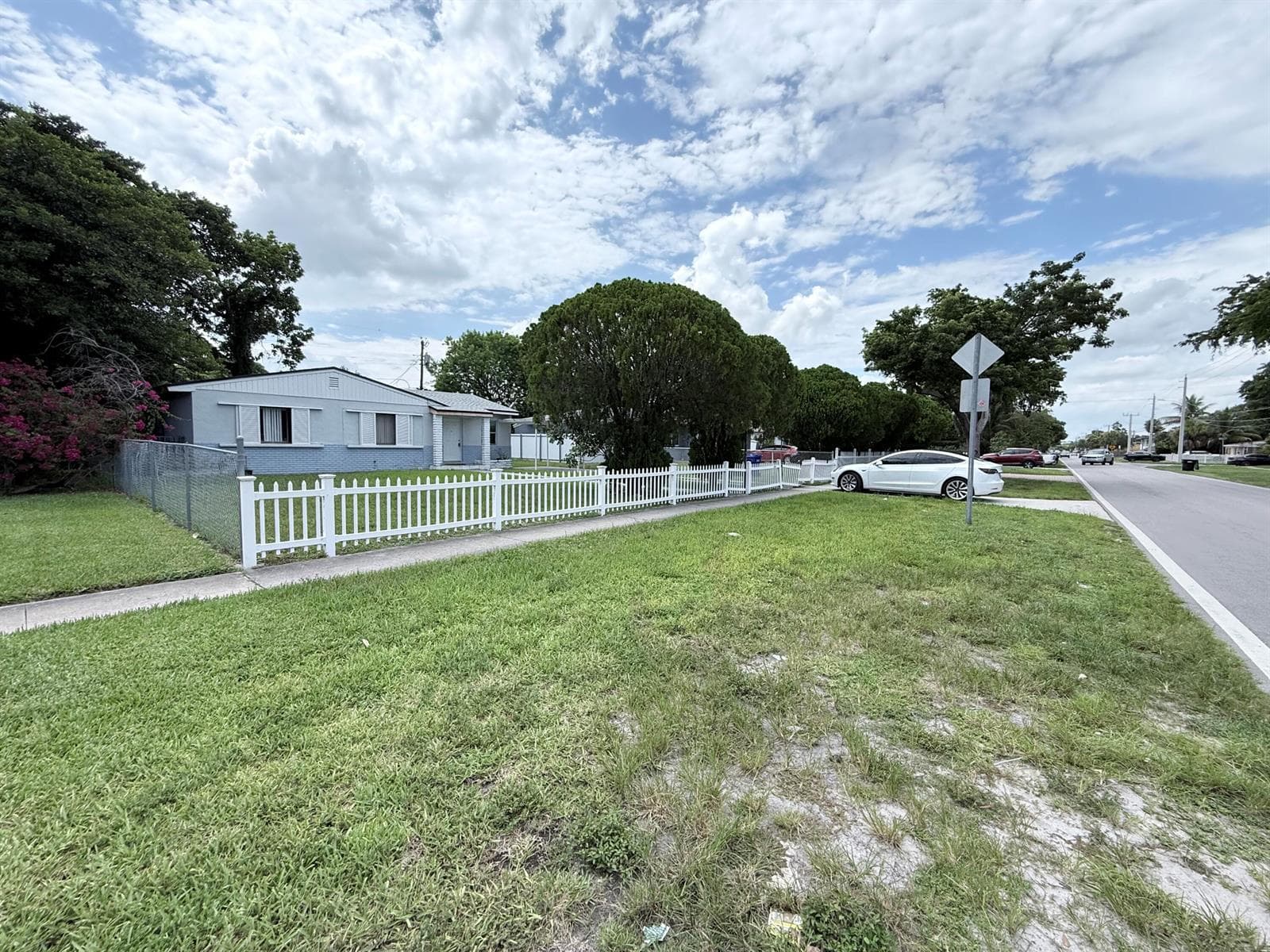16100 NE 10th Avenue, North Miami Beach, FL 33162 — zdjęcie 3
