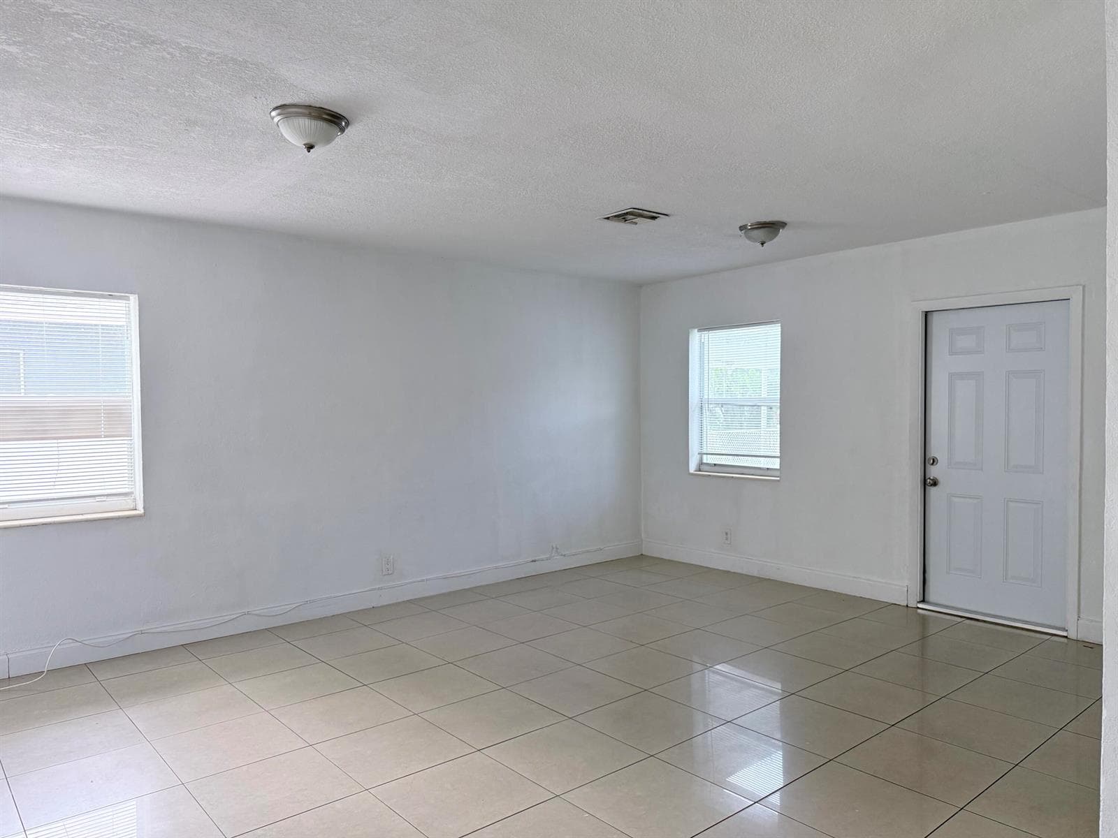 16100 NE 10th Avenue, North Miami Beach, FL 33162 — zdjęcie 5
