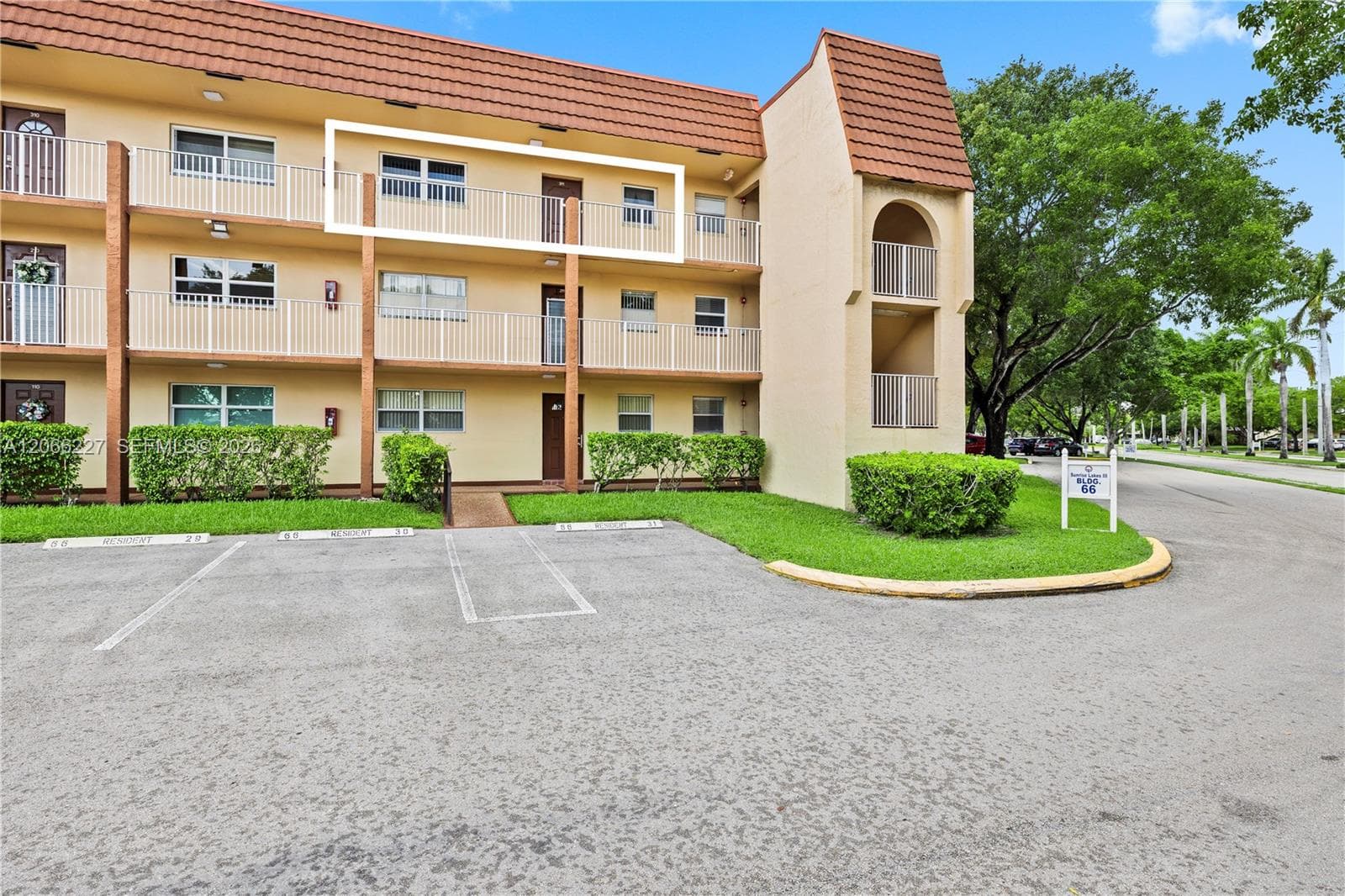 2911 N Pine Island Rd # 311, Sunrise, FL 33322 — zdjęcie 2