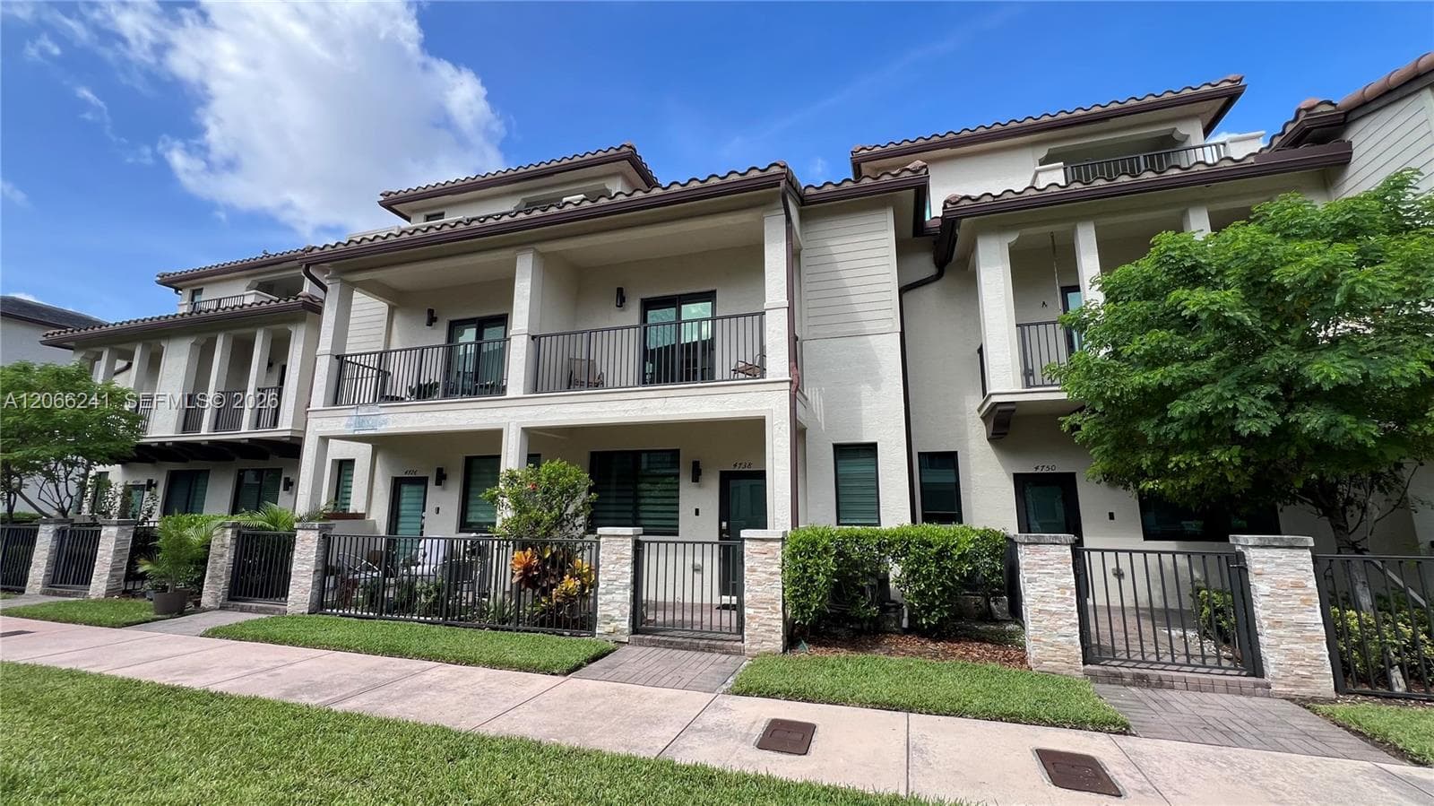 4738 NW 83rd Path # 4738, Doral, FL 33166