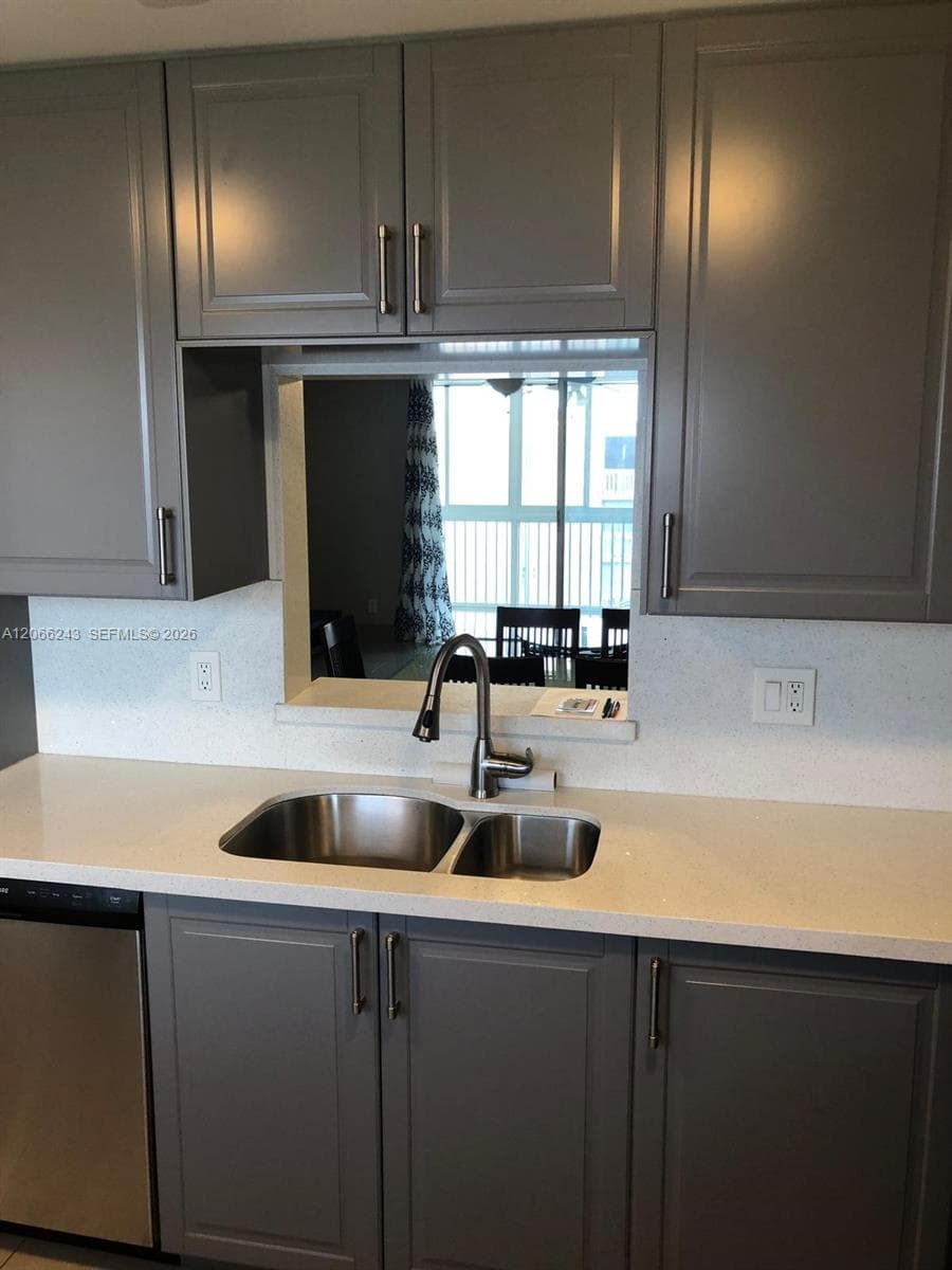 319 NE 14th Ave # 707, Hallandale Beach, FL 33009 — zdjęcie 4