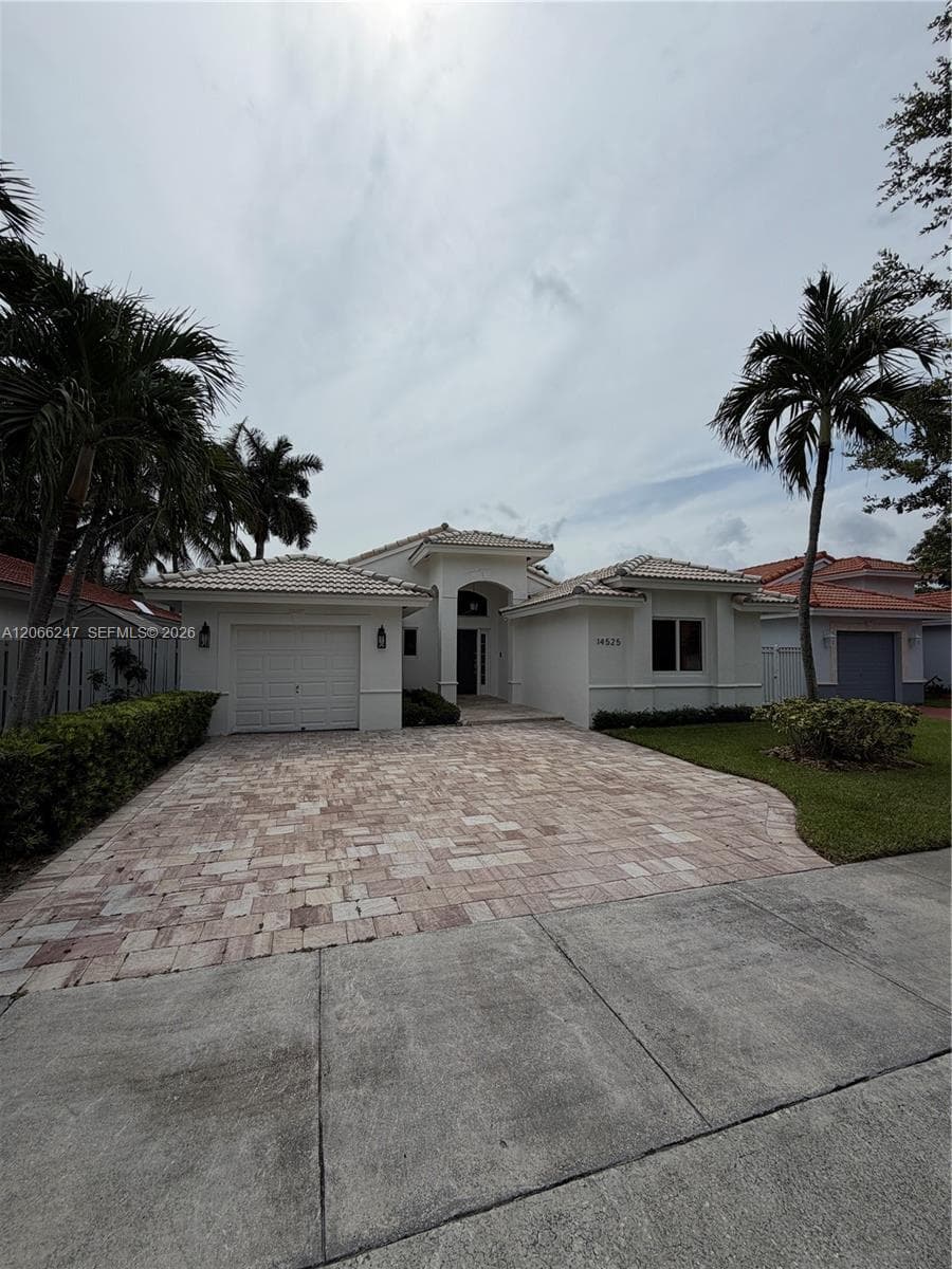 14525 NW 88 ave # 14525, Miami Lakes, FL 33018