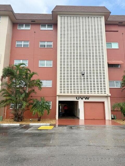 5300 WASHINGTON Street # W515, Hollywood, FL 33021