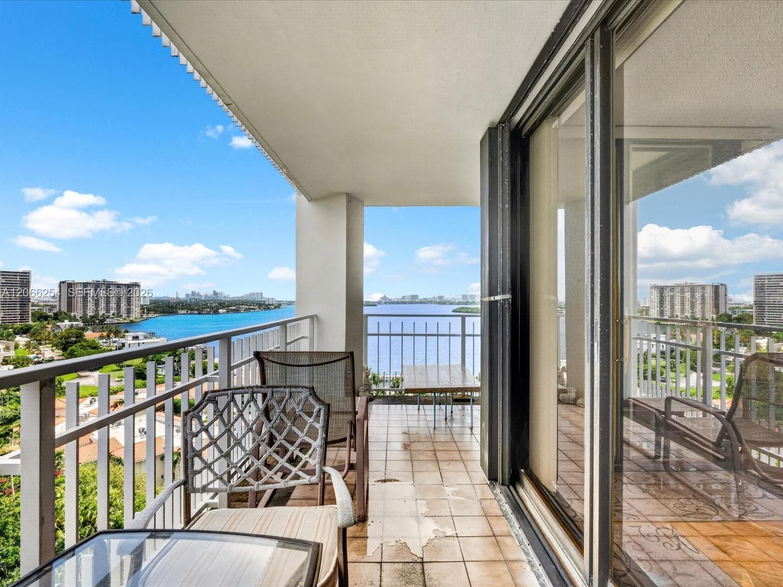 4000 Towerside Ter # 1407, Miami, FL 33138