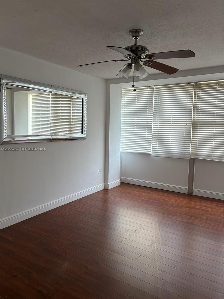 7545 E Treasure Dr # 5G, North Bay Village, FL 33141 — zdjęcie 4