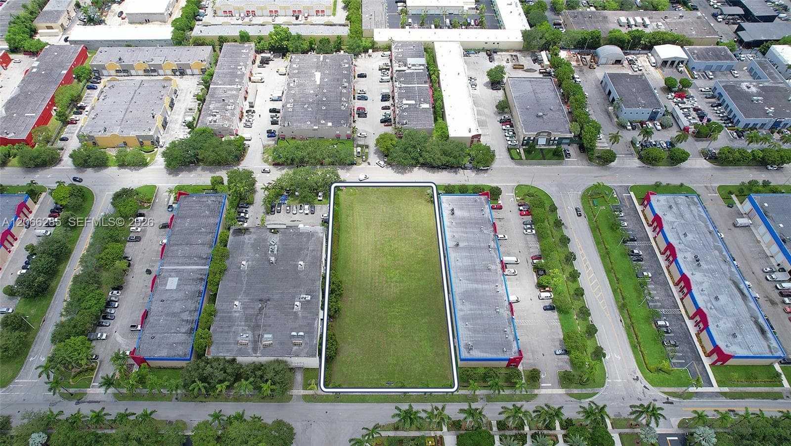 14180 SW 143 rd CT, Miami, FL 33186