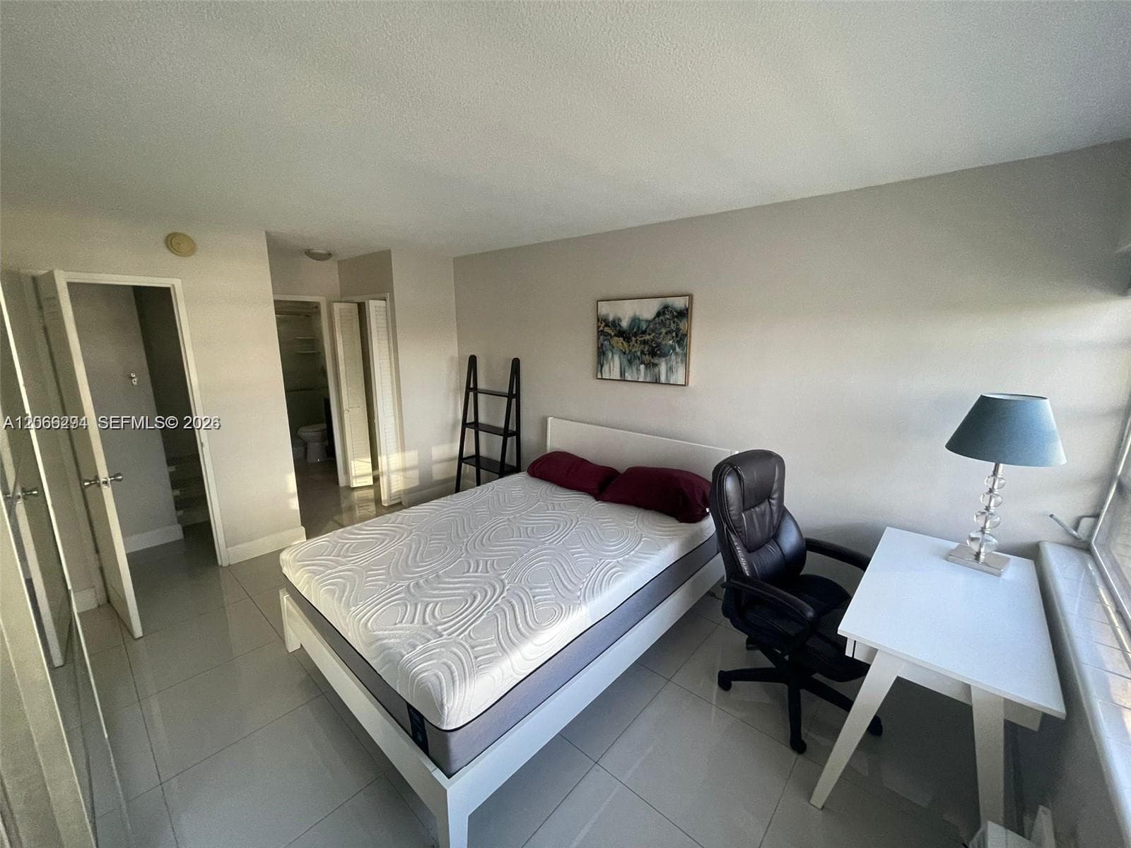 220 Kings Point Dr # 303, Sunny Isles Beach, FL 33160 — zdjęcie 3