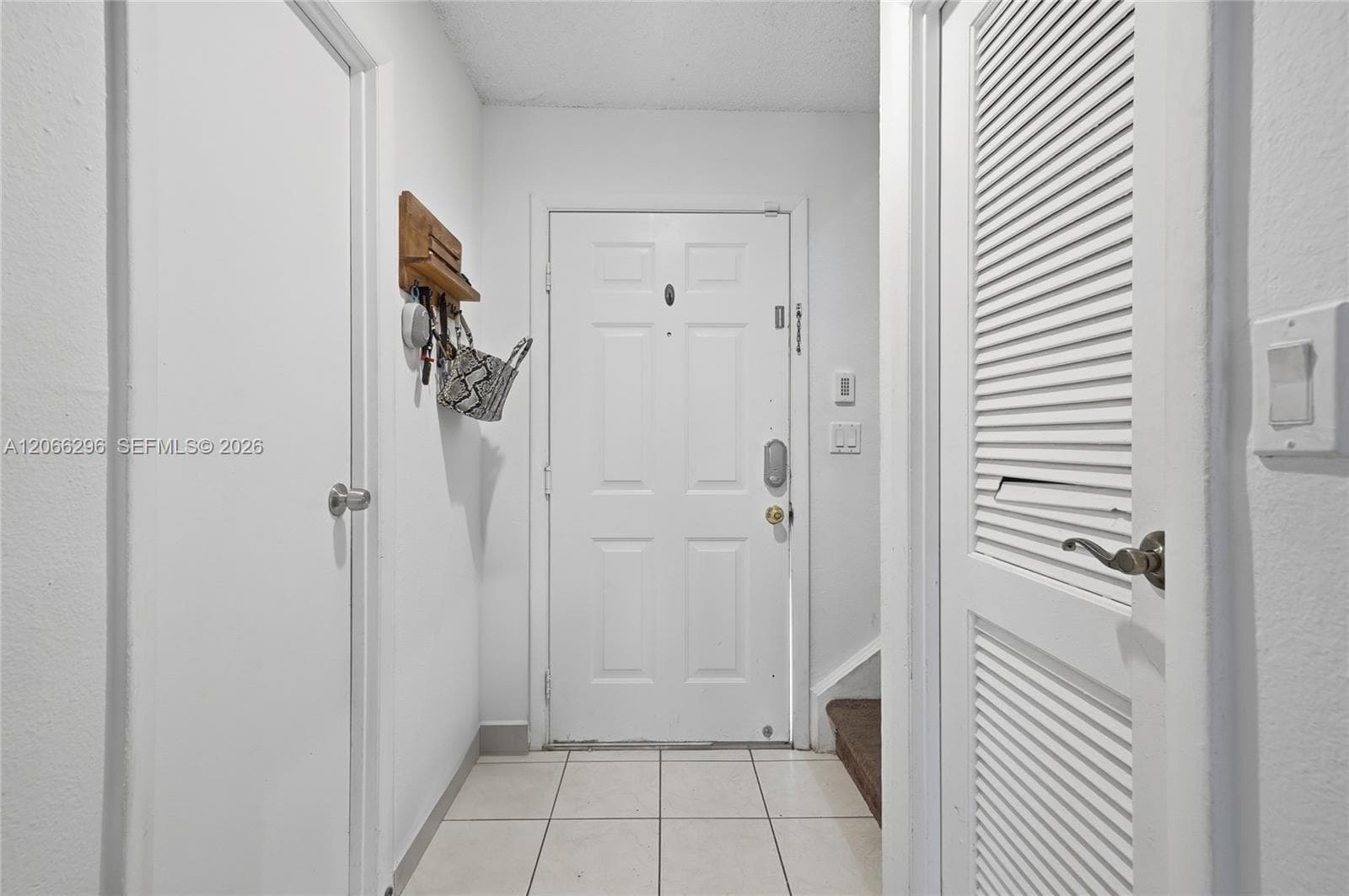 17901 NW 68th Ave # R206, Hialeah, FL 33015 — zdjęcie 2