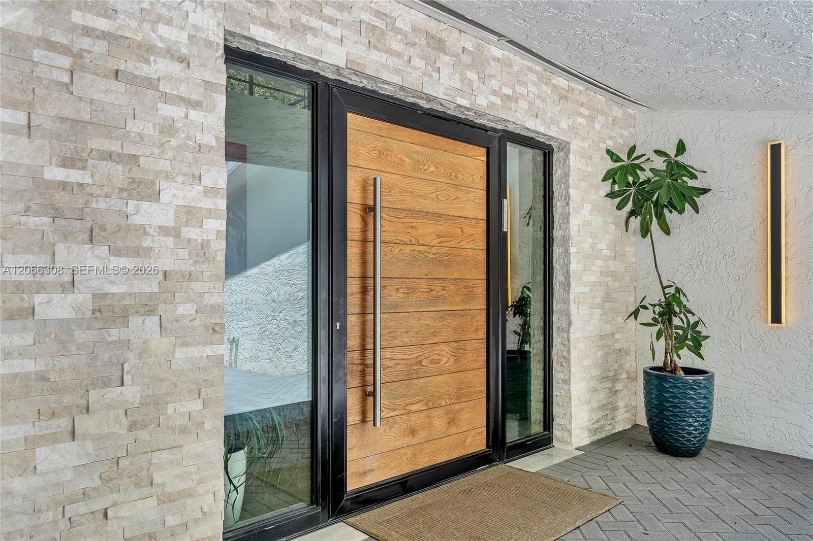 5811 SW 33rd Ter, Hollywood, FL 33312
