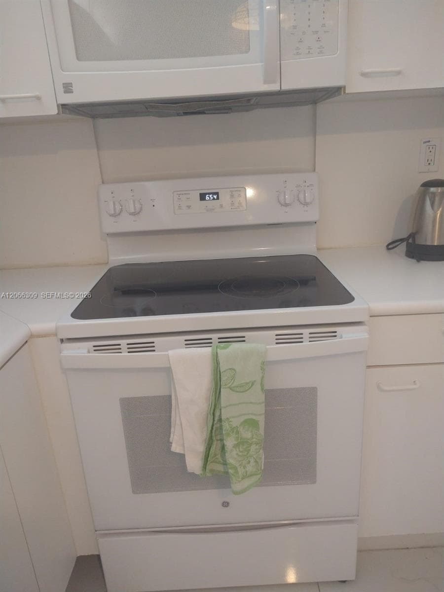 9341 Collins Ave # 303, Surfside, FL 33154 — zdjęcie 5