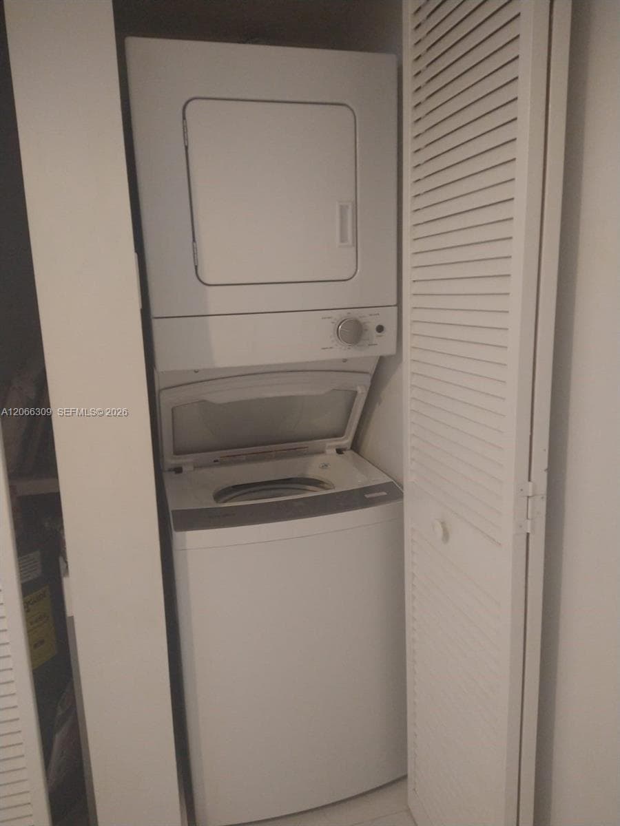 9341 Collins Ave # 303, Surfside, FL 33154 — zdjęcie 4