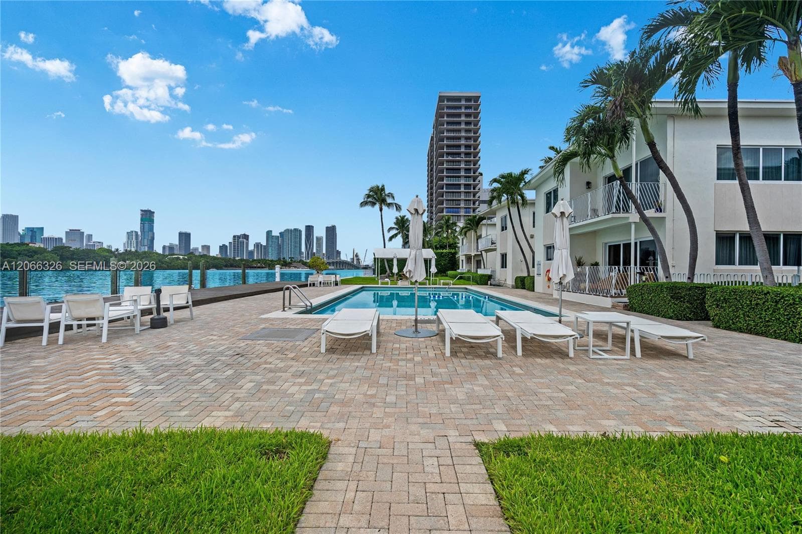 1120 Venetian Way # 1C, Miami, FL 33139 — zdjęcie 2