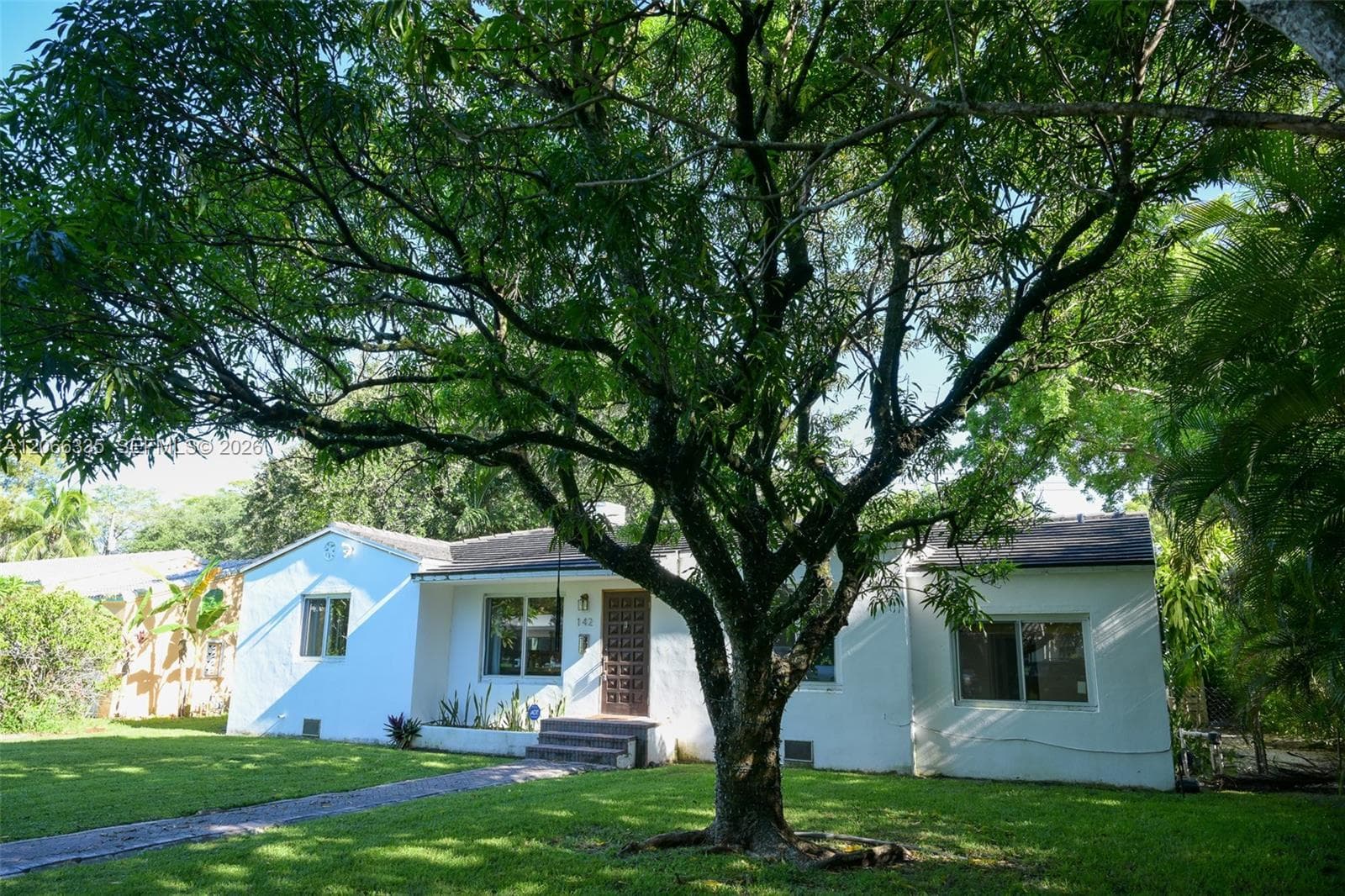 142 NW 98th St, Miami Shores, FL 33150 — zdjęcie 5
