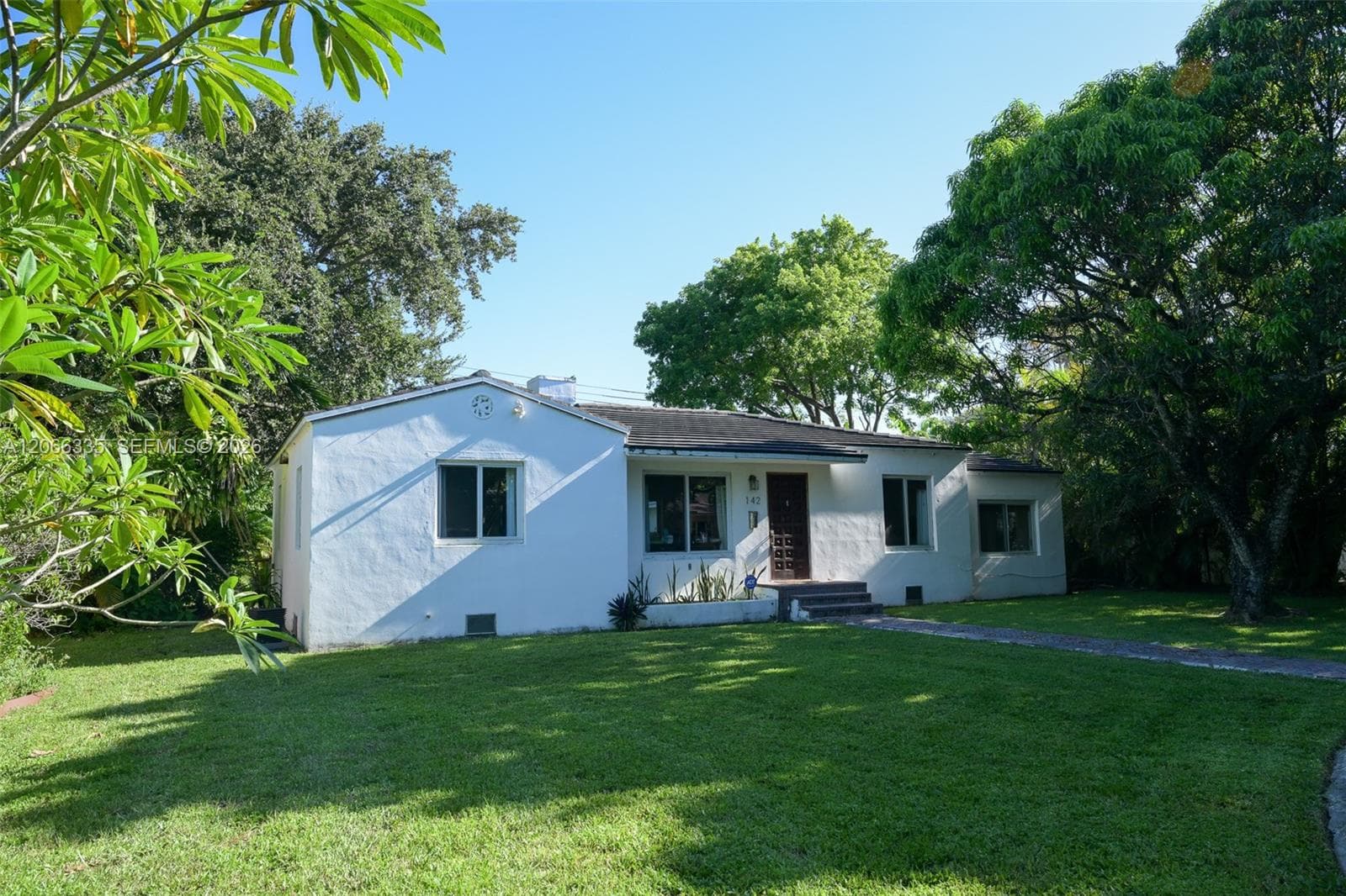 142 NW 98th St, Miami Shores, FL 33150 — zdjęcie 4