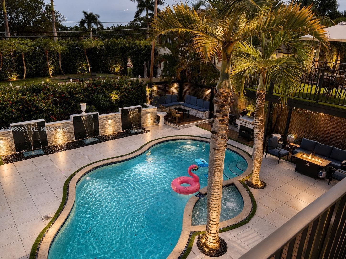 1206 Buchanan St, Hollywood, FL 33019 — zdjęcie 2