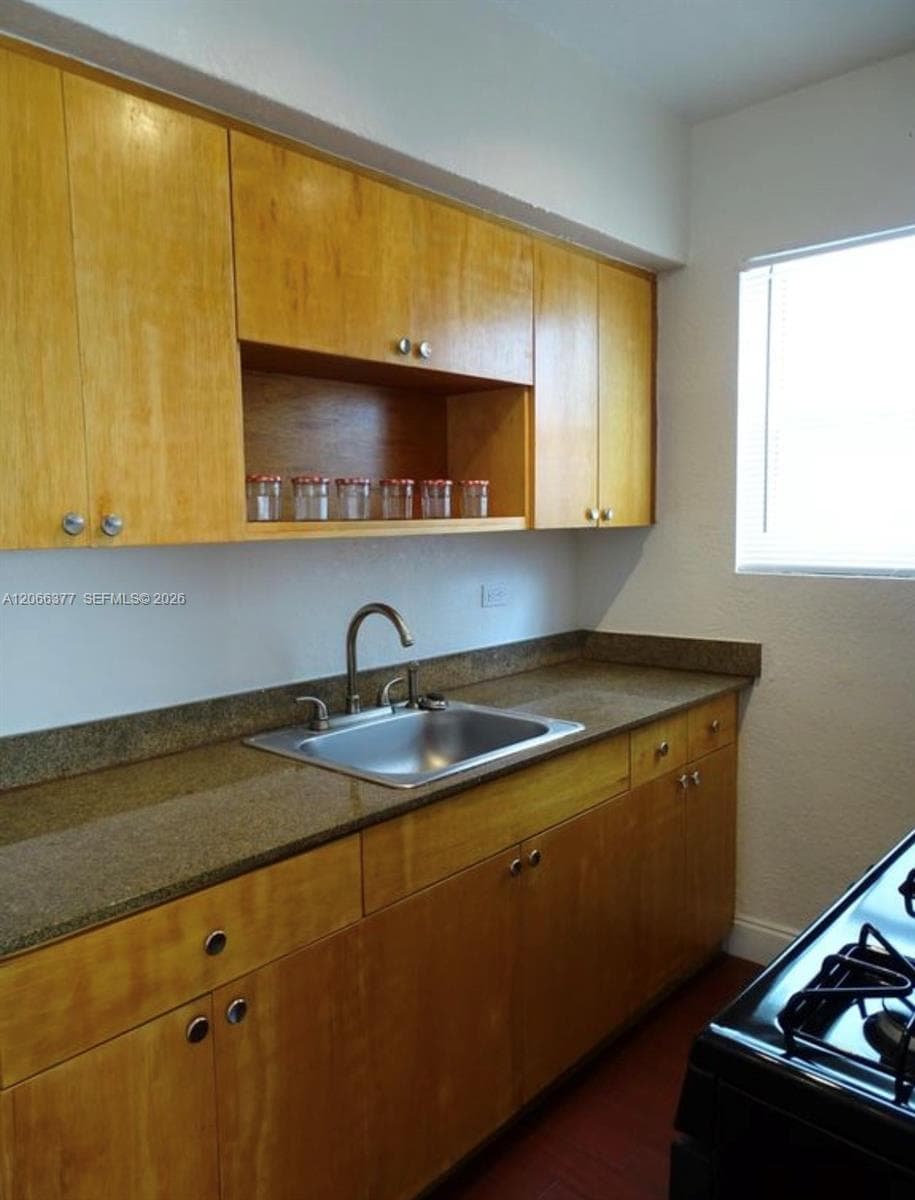 7334 Harding Ave # 4, Miami Beach, FL 33141 — zdjęcie 2