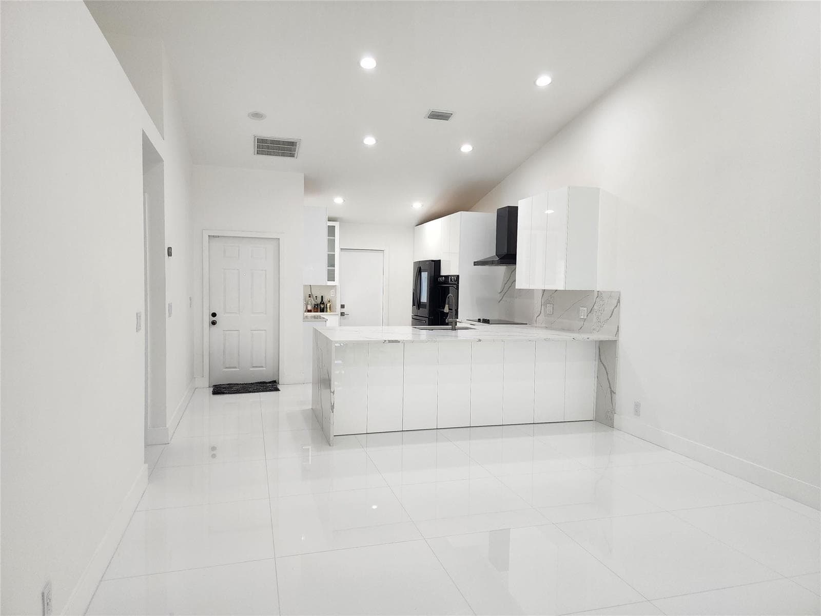 9020 NW 60TH Street, Tamarac, FL 33321 — zdjęcie 5