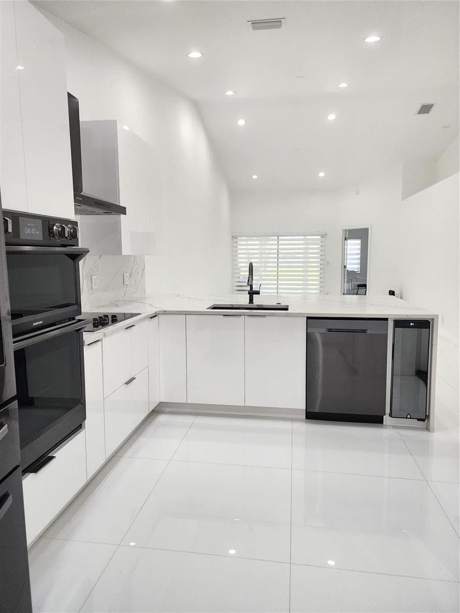 9020 NW 60TH Street, Tamarac, FL 33321 — zdjęcie 4