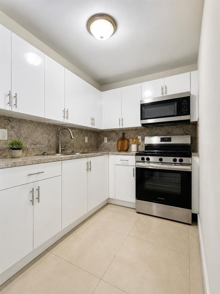7537 NW 3rd Ave # 1, Miami, FL 33150 — zdjęcie 4