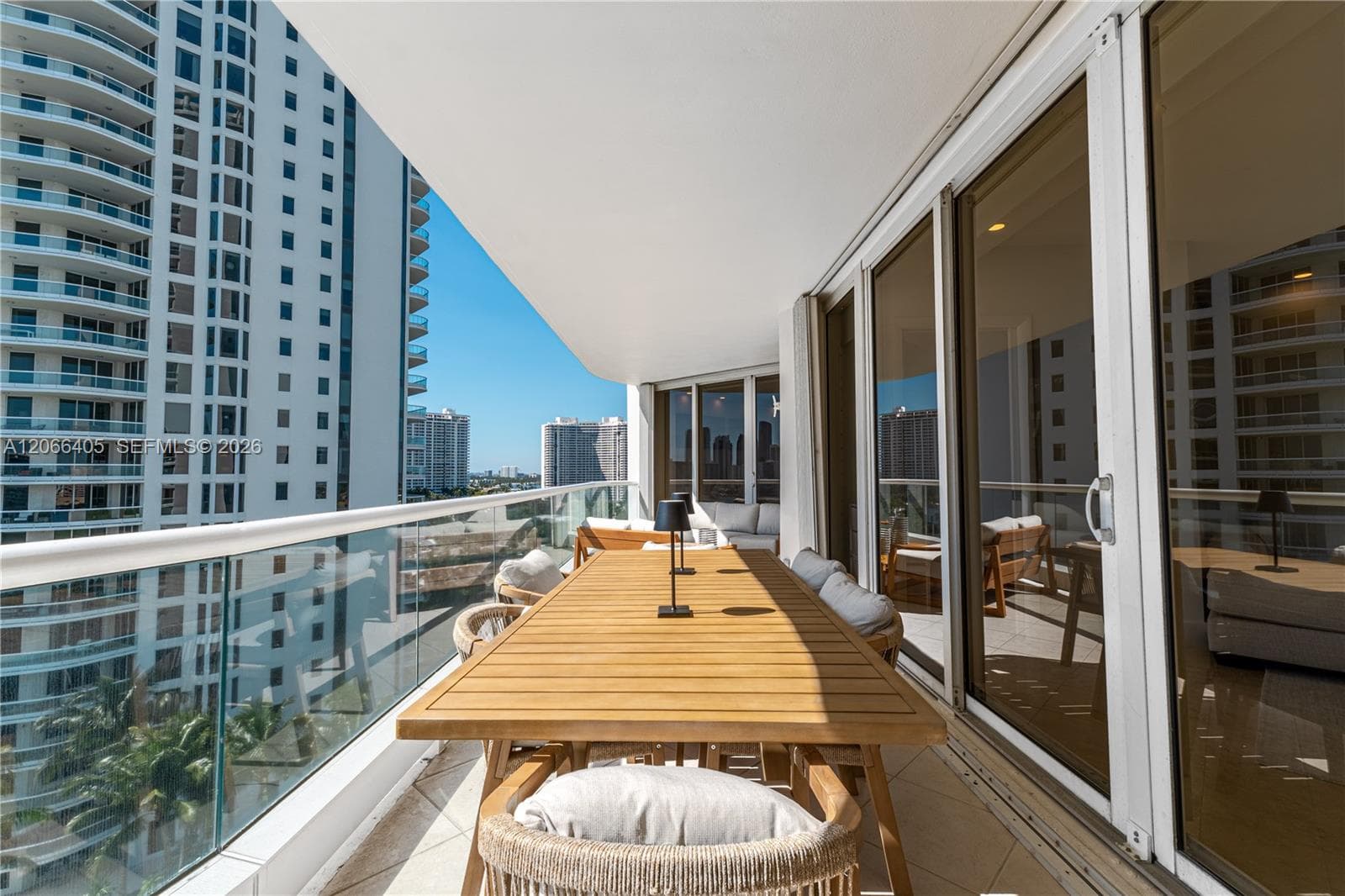 7000 Island Blvd # 1402, Aventura, FL 33160 — zdjęcie 2