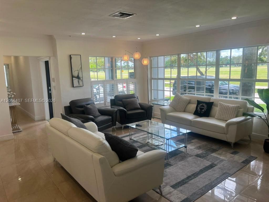 701 N 14th Ave, Hollywood, FL 33020 — zdjęcie 5