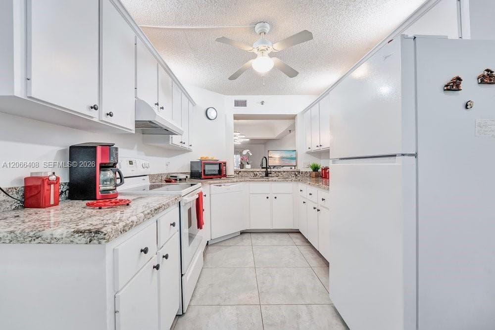 23344 Carolwood Ln # 201, Boca Raton, FL 33428 — zdjęcie 2
