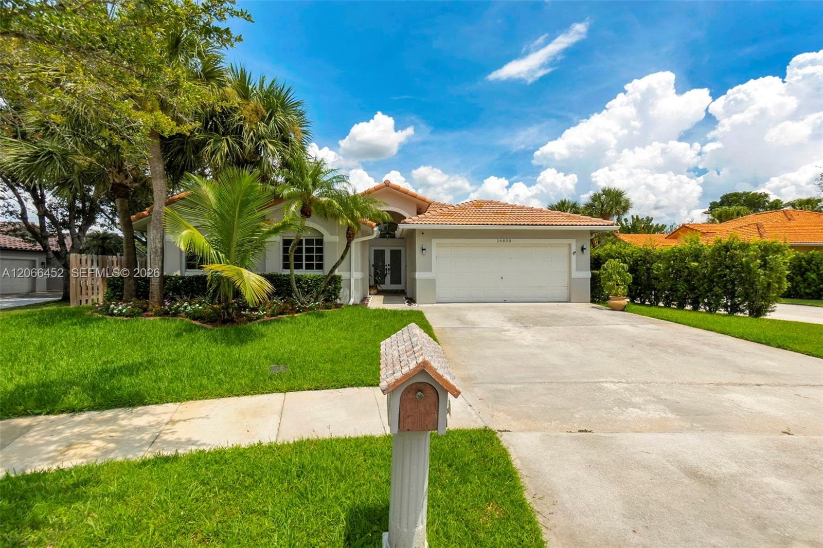 16850 Crestview Ln, Weston, FL 33326 — zdjęcie 2