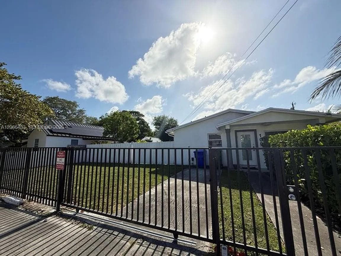 100 NW 45th St # 1, Miami, FL 33127 — zdjęcie 3