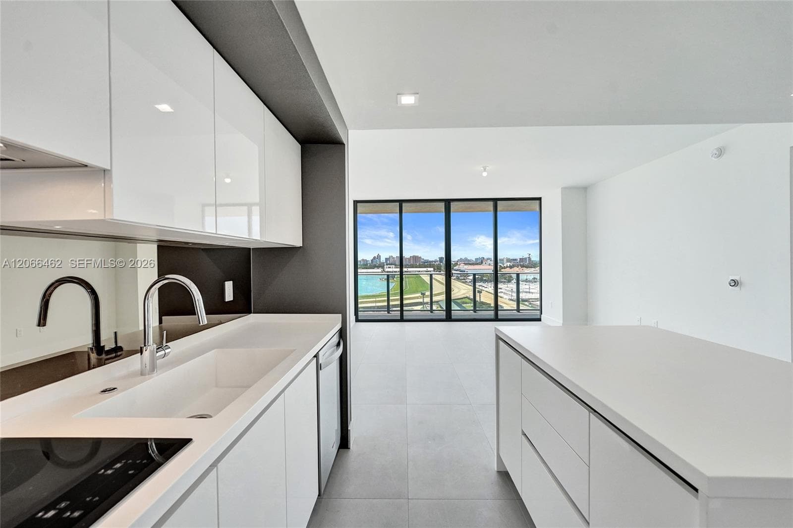 1170 E HALLANDALE BEACH BOULEVARD # 1111, Hallandale Beach, FL 33009 — zdjęcie 4