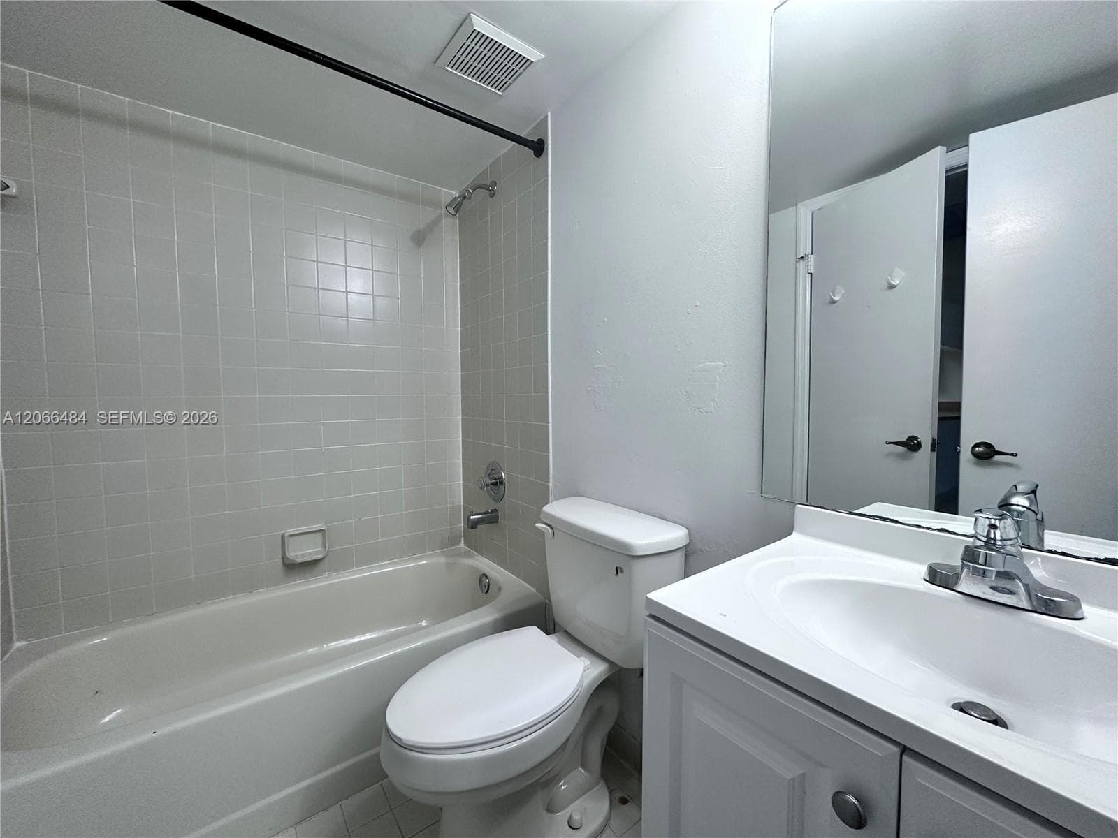 2740 W 63rd Pl # 13-25, Hialeah, FL 33016 — zdjęcie 4