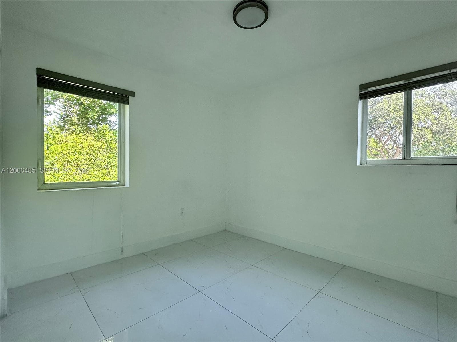 12780 NW 16th Ave, North Miami, FL 33167 — zdjęcie 5
