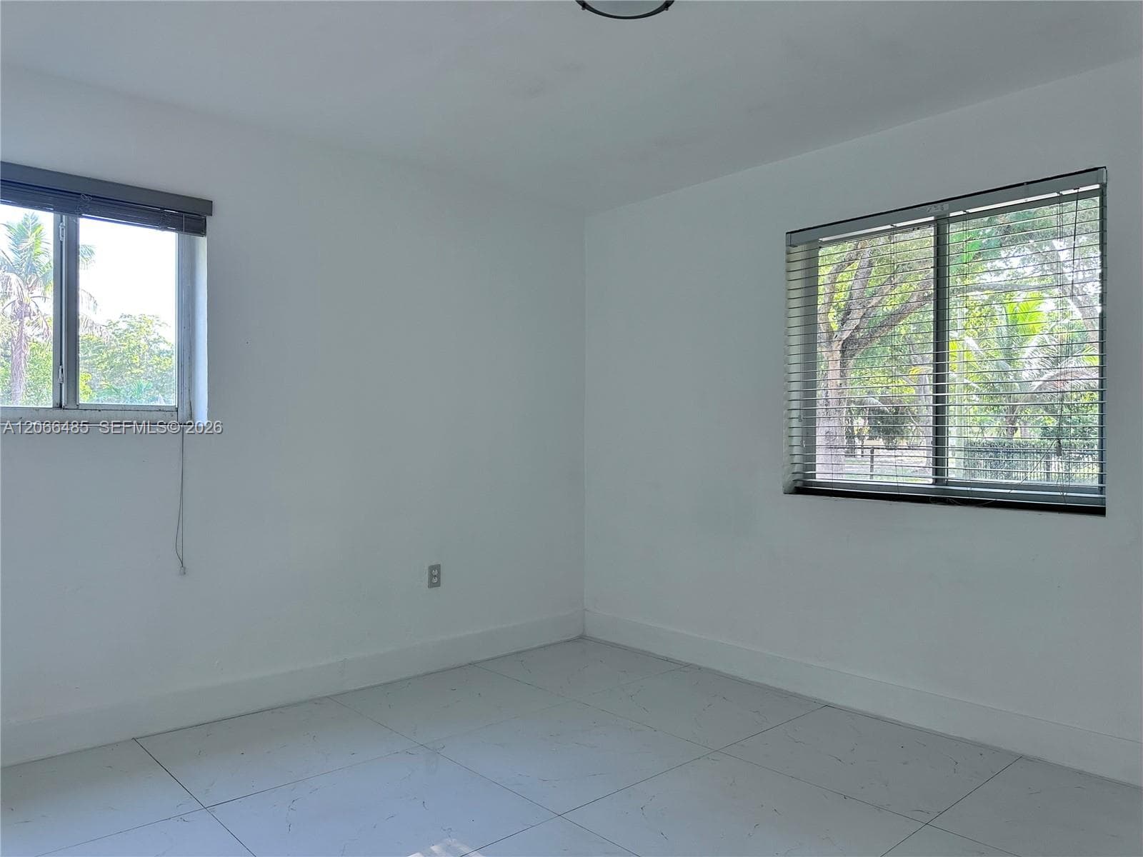 12780 NW 16th Ave, North Miami, FL 33167 — zdjęcie 4