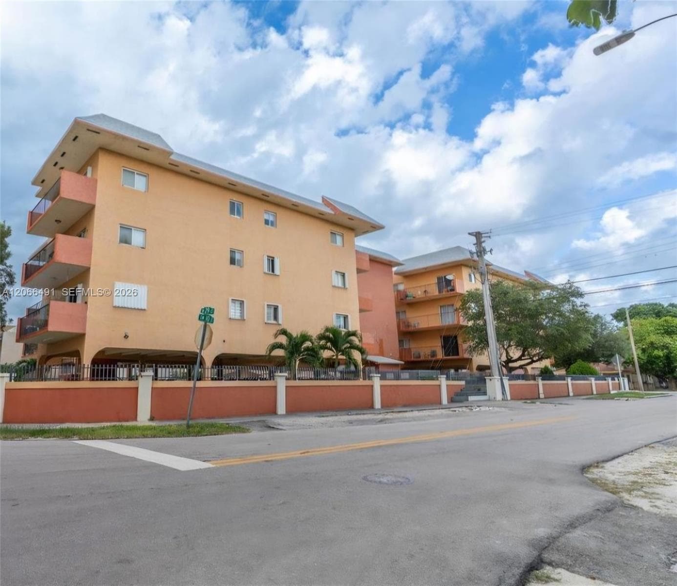 2921 SW 10th St # 33, Miami, FL 33135